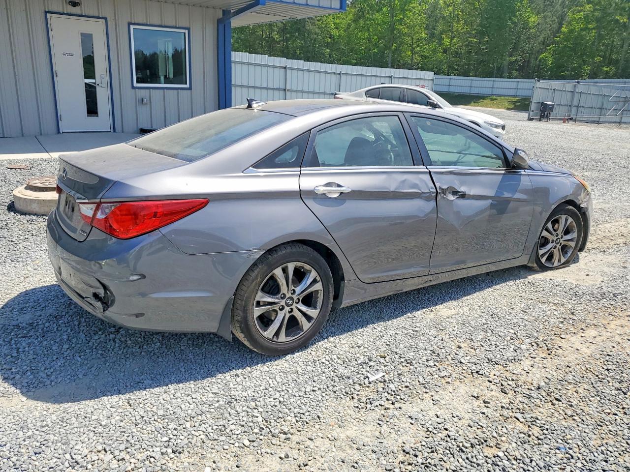 5NPEC4AC2CH422310 · 2012 HYUNDAI SONATA · 3/12