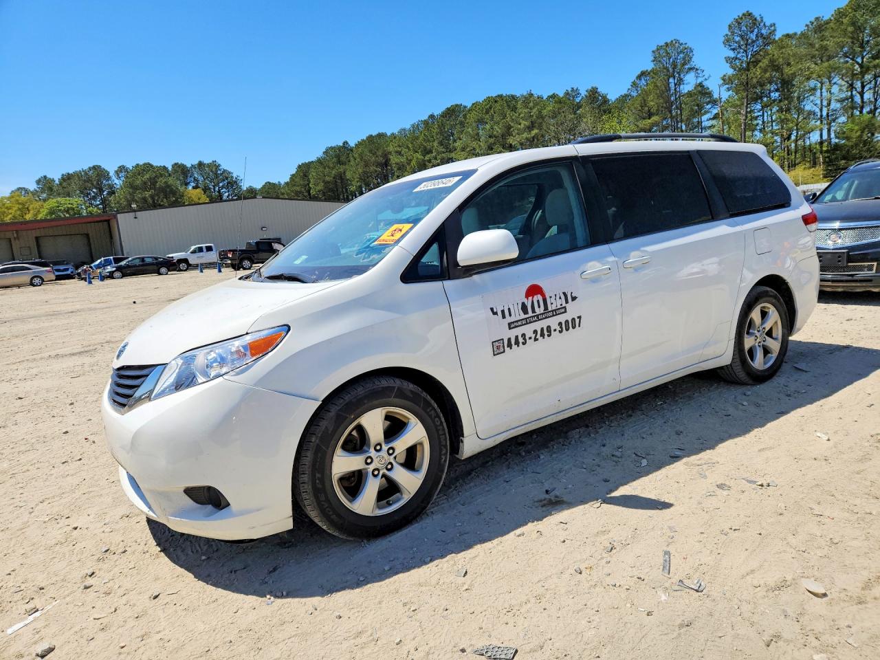 5TDKK3DC0DS393199 · 2013 TOYOTA SIENNA