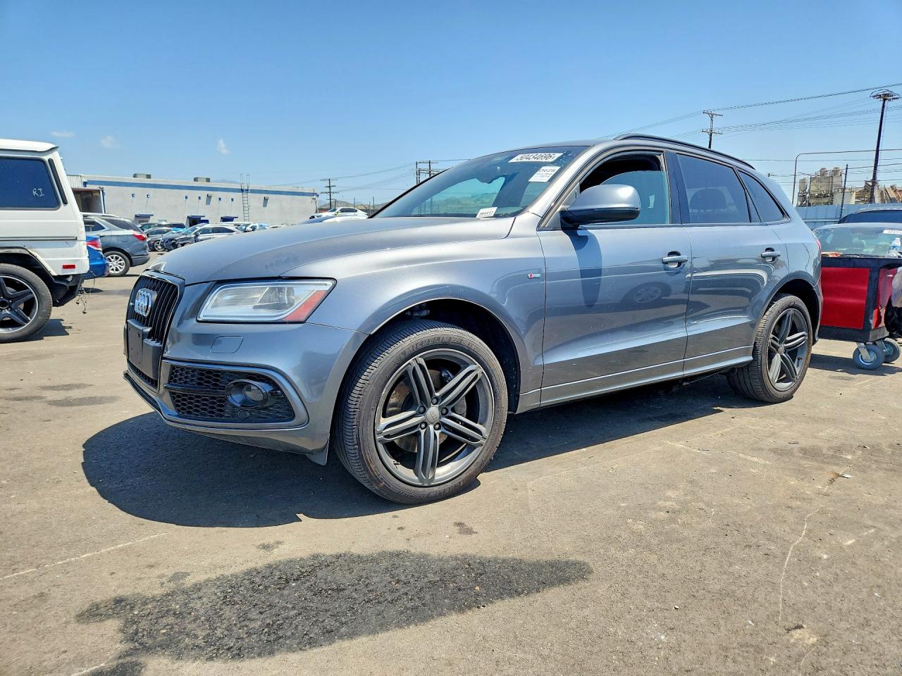 WA1WGAFP2EA043136 · 2014 AUDI Q5