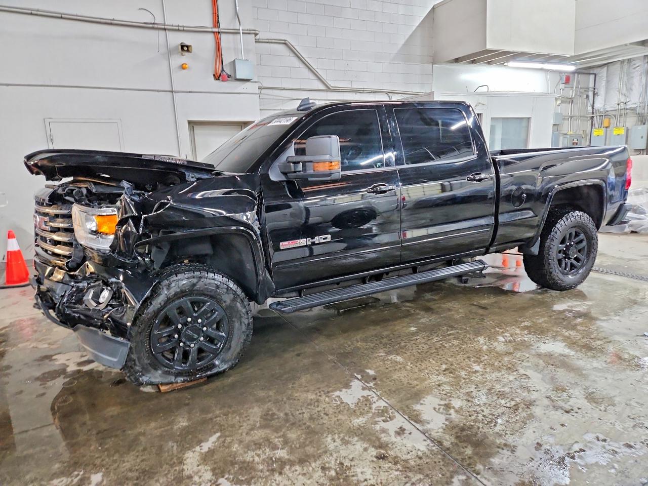 1GT42XCY9JF112798 · 2018 GMC SIERRA