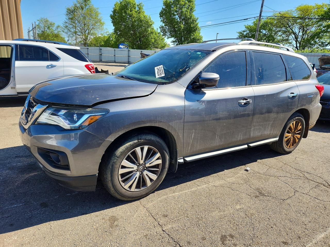5N1DR2MN8HC629858 · 2017 NISSAN PATHFINDER