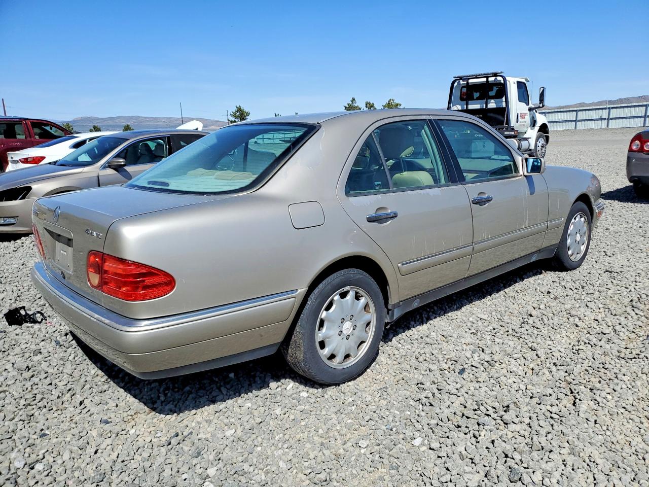 WDBJF82H0XX022598 · 1999 MERCEDES-BENZ E · 3/12