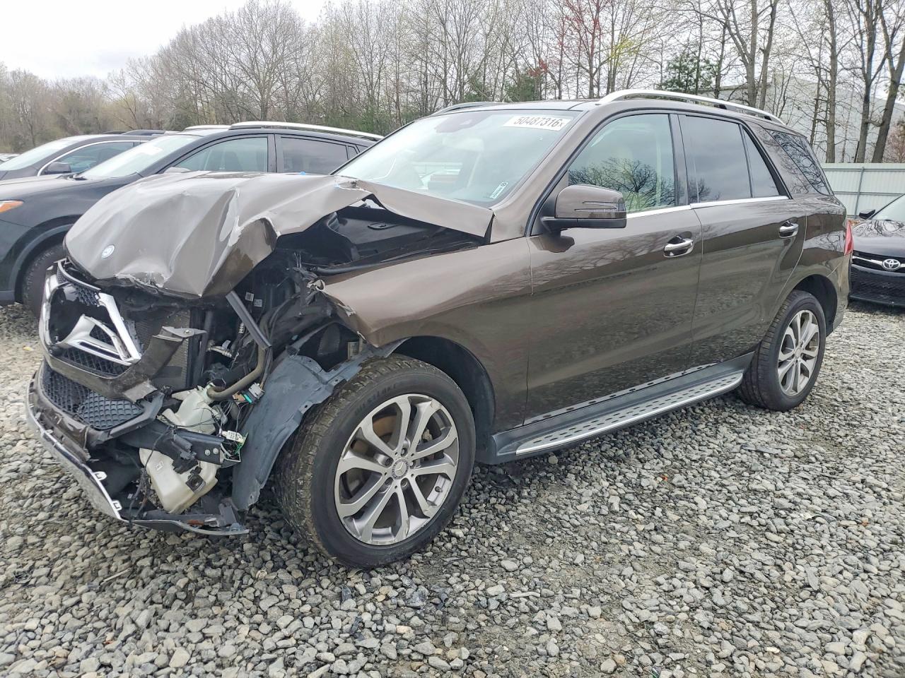 4JGDA5HB3HA853611 · 2017 MERCEDES-BENZ GLE
