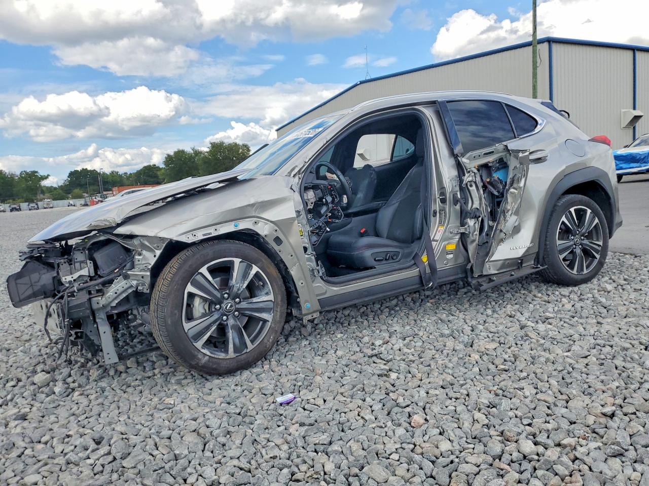 JTHU9JBH8K2002083 · 2019 LEXUS UX