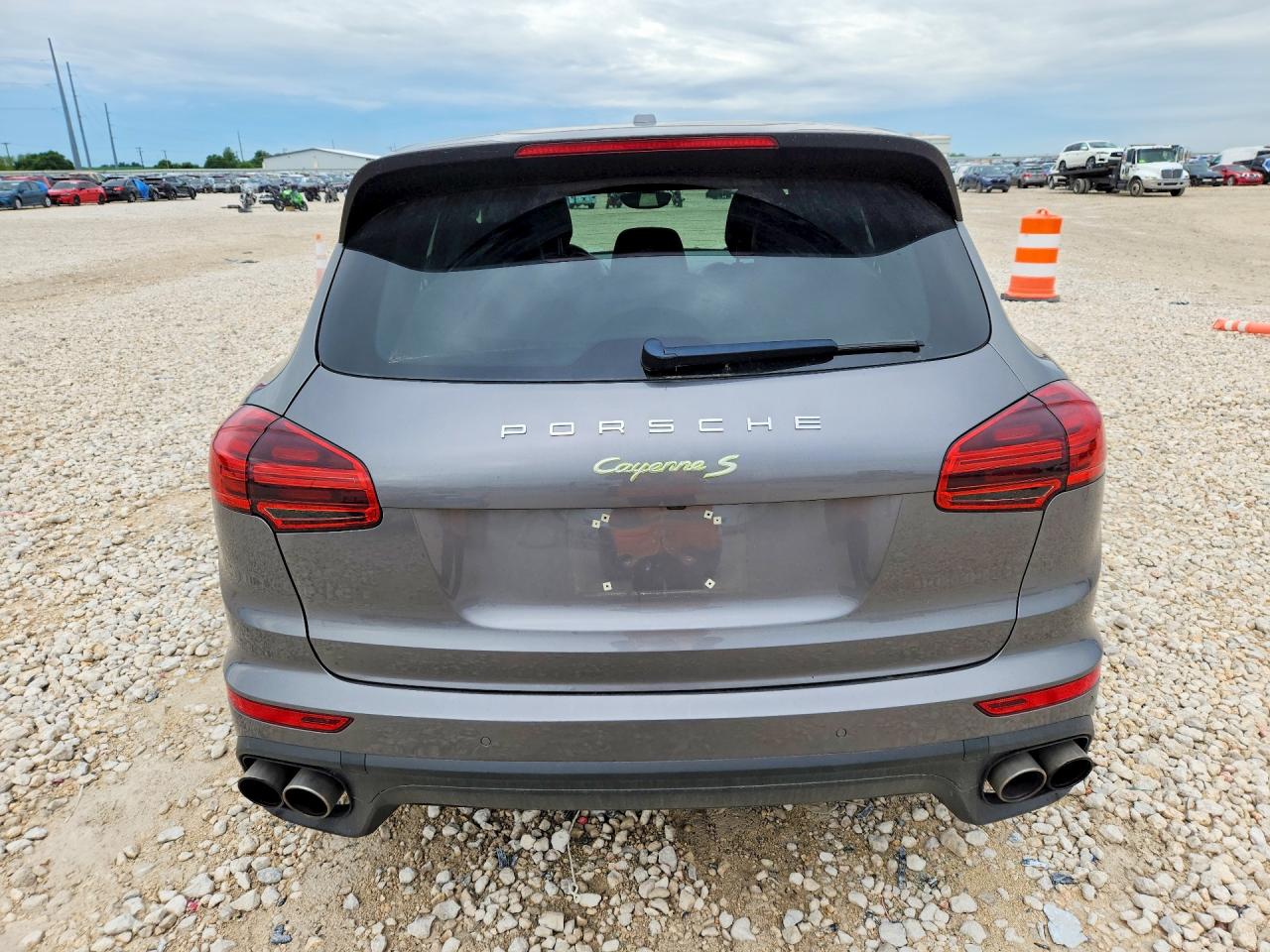 WP1AE2A25GLA63443 · 2016 PORSCHE CAYENNE · 6/13