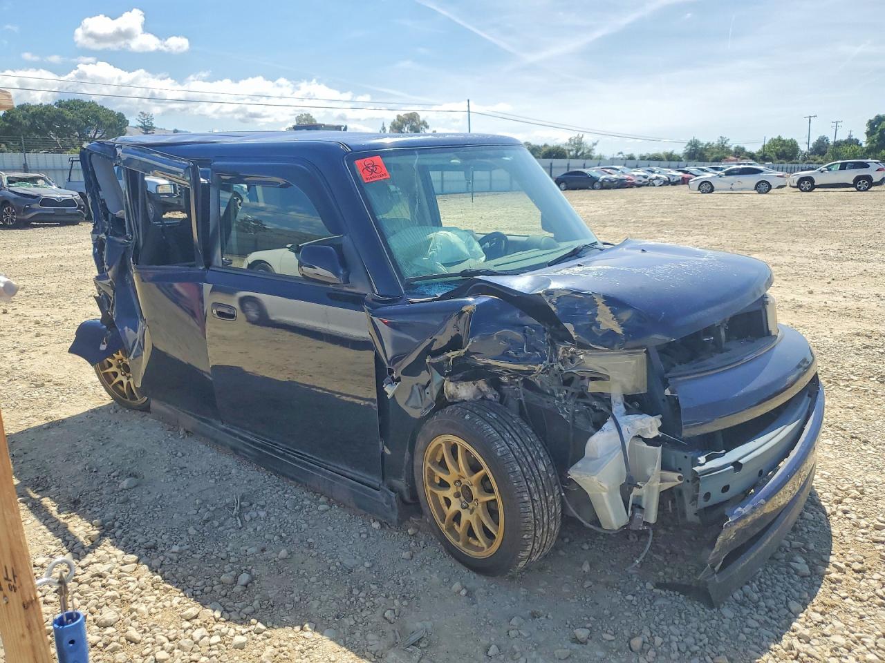 JTLKT334050204079 · 2005 TOYOTA SCION · 4/12