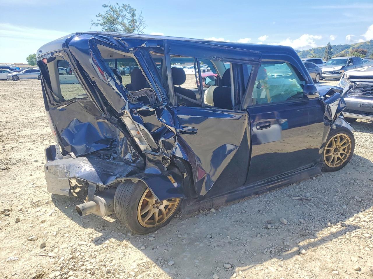 JTLKT334050204079 · 2005 TOYOTA SCION · 3/12