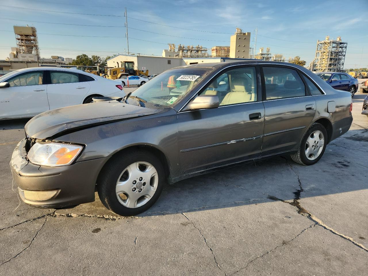 4T1BF28BXYU079525 · 2000 TOYOTA AVALON