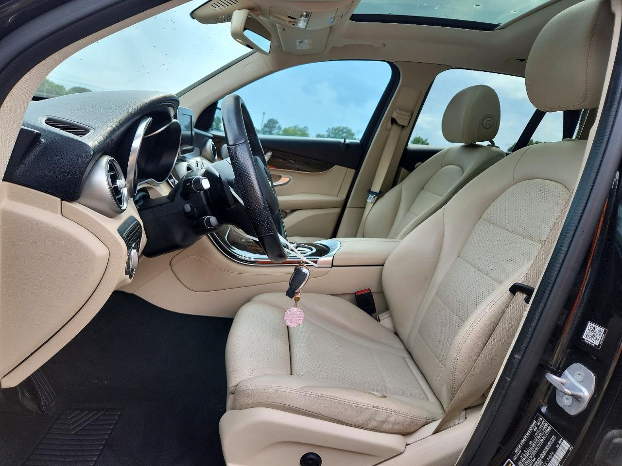 WDC0G4JB8KV139876 · 2019 MERCEDES-BENZ GLC · 7/14