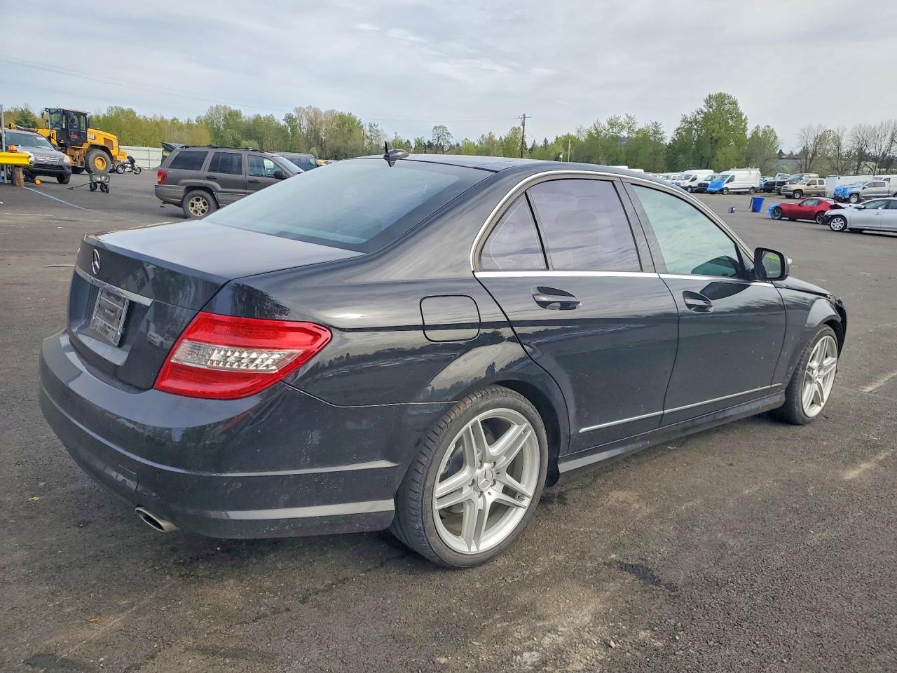 WDDGF54X89F263211 · 2009 MERCEDES-BENZ C · 3/12