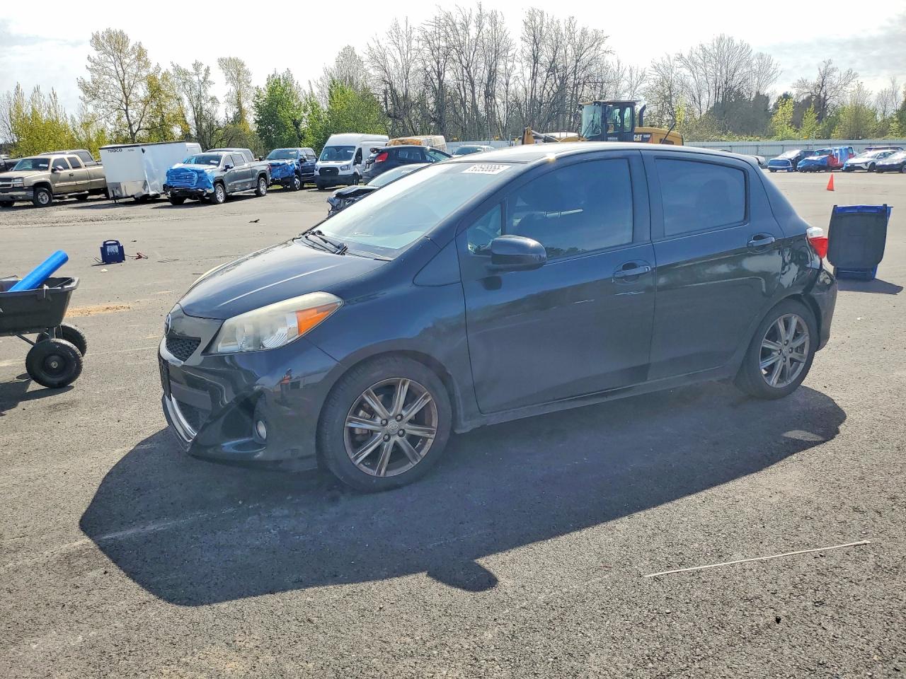 JTDKTUD38DD549195 · 2013 TOYOTA YARIS