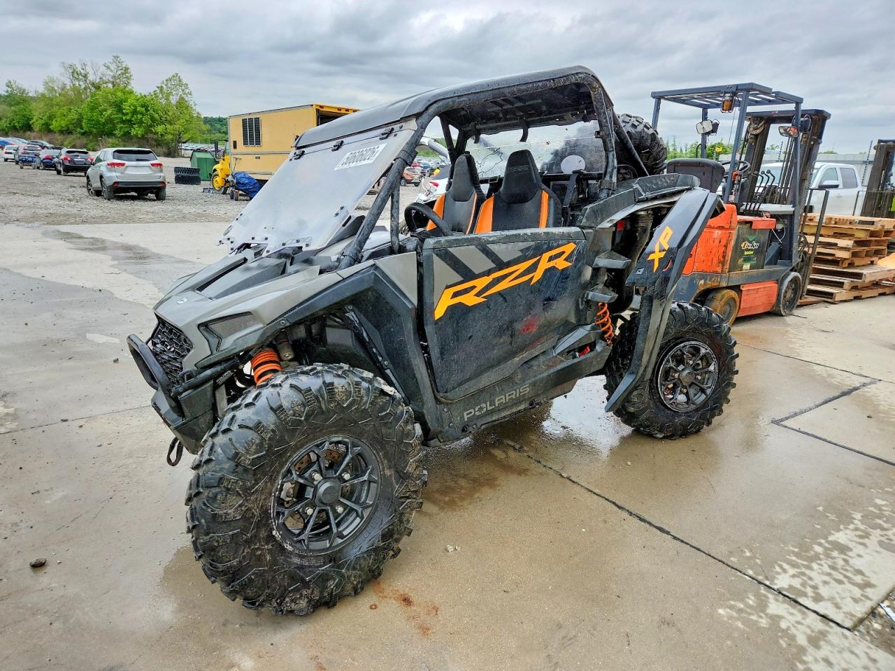 3NSNEC992RF302137 · 2024 POLARIS RZR · 2/10