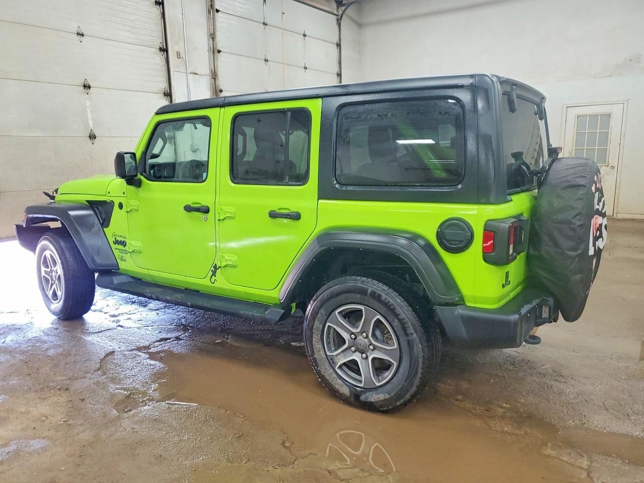 1C4HJXDN3MW817688 · 2021 JEEP WRANGLER UNLIMITED · 2/14