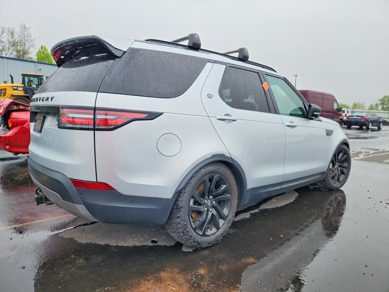 SALRR2RVXJA056183 · 2018 LAND ROVER DISCOVERY · 3/12