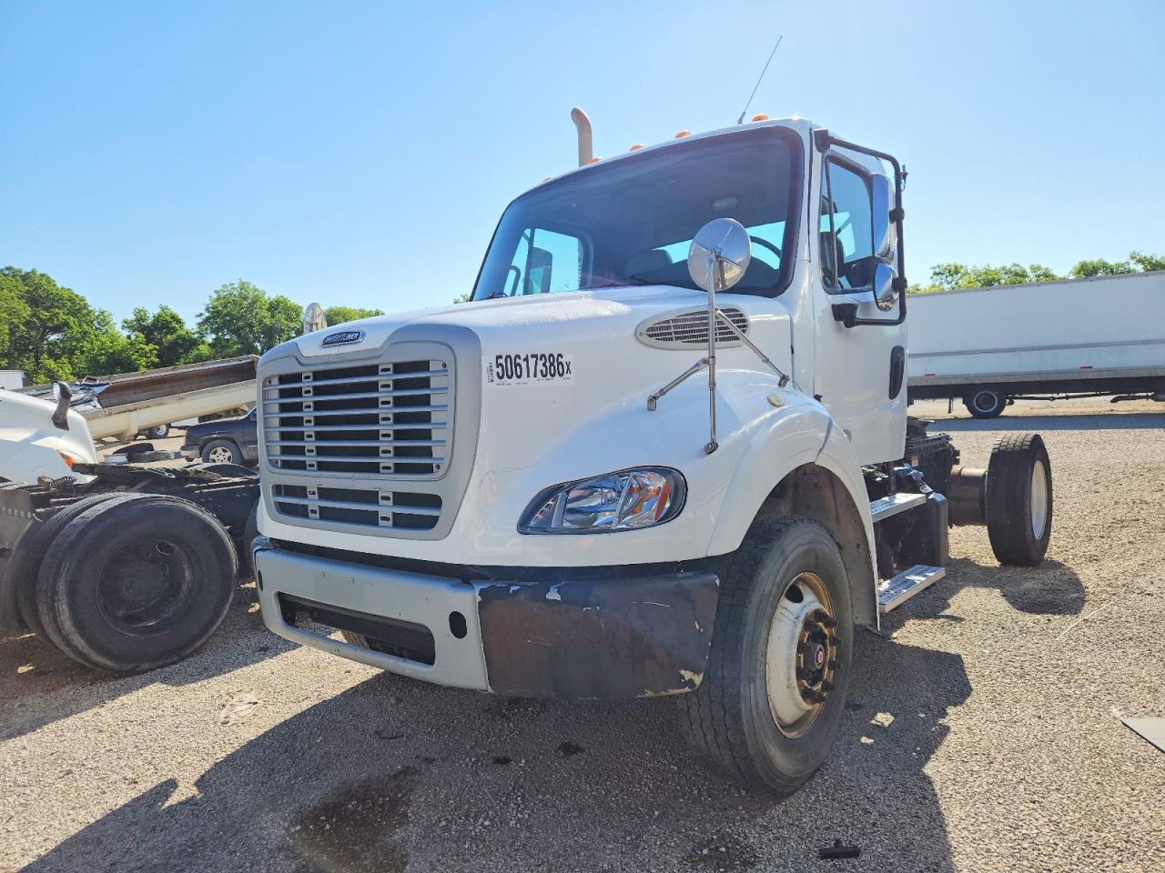 1FUBC5CY2FHGK0773 · 2015 FREIGHTLINER M2 · 2/10