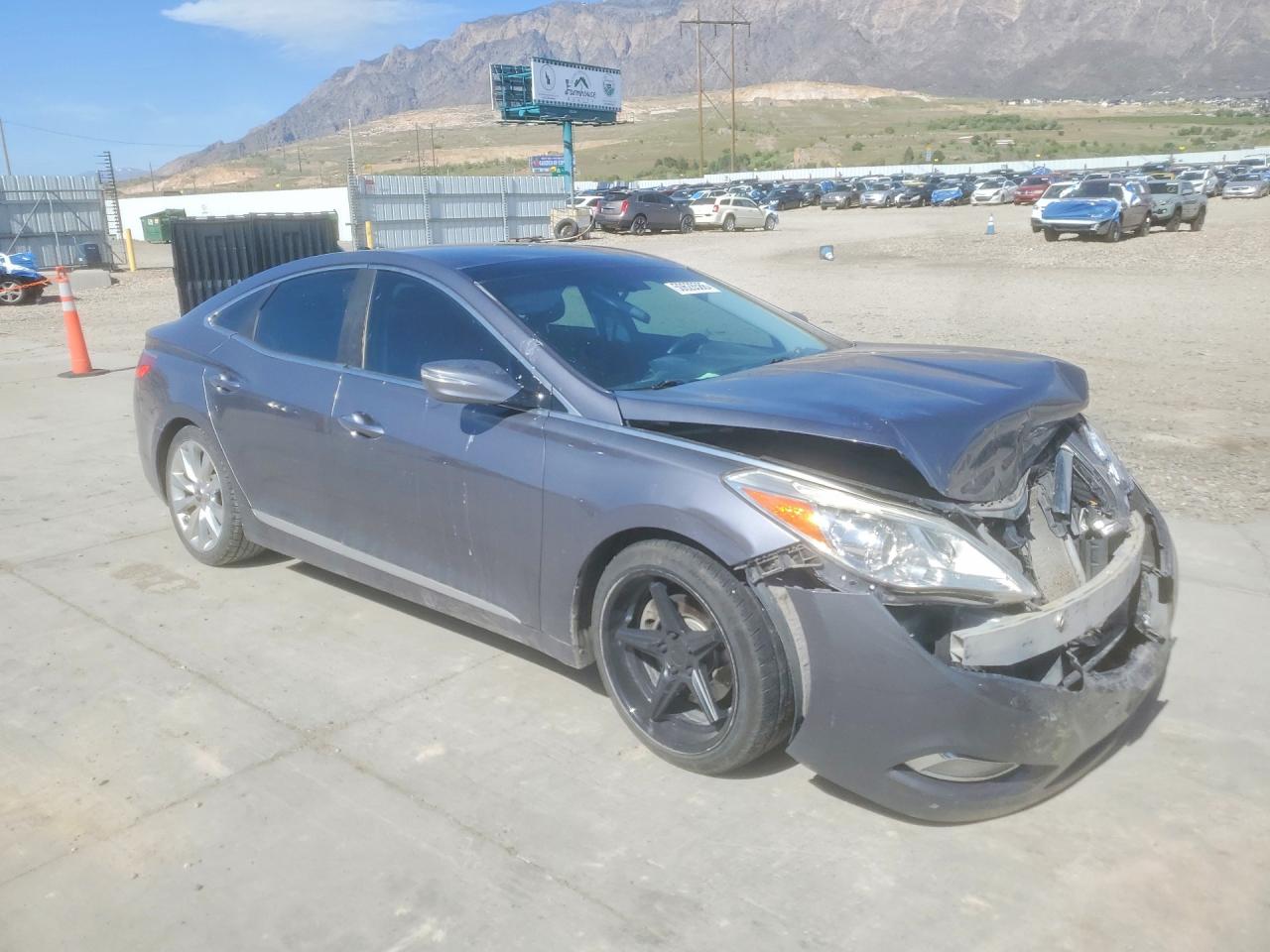 KMHFH4JG1CA142020 · 2012 HYUNDAI AZERA · 4/12