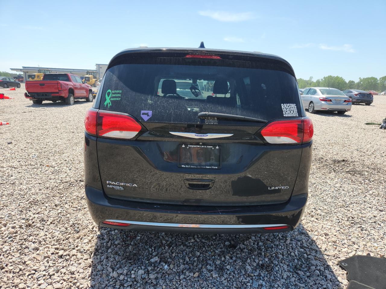 2C4RC1GG8JR233168 · 2018 CHRYSLER PACIFICA · 6/13