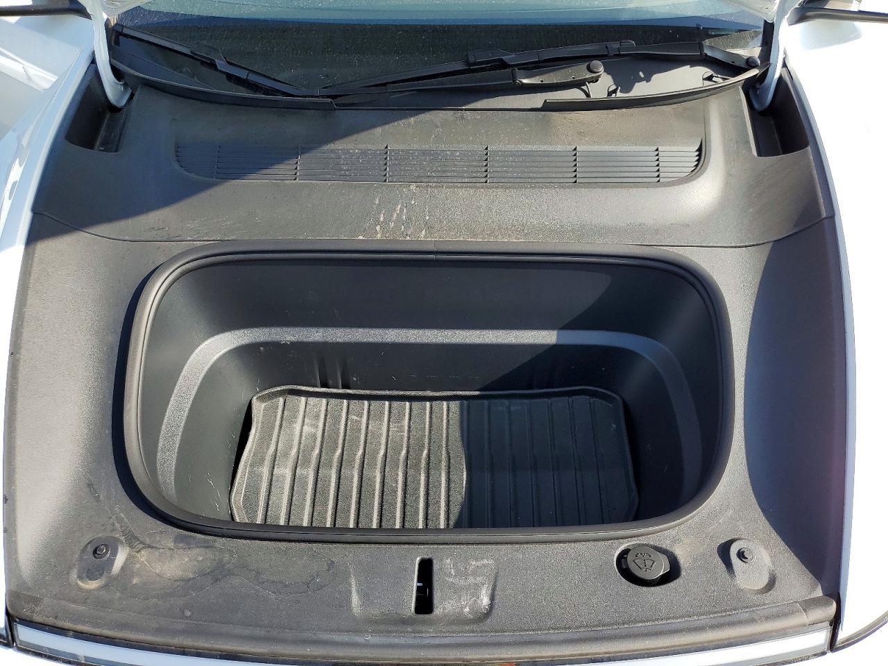 7SAYGDED8TF397015 · 2026 TESLA MODEL Y · 11/12