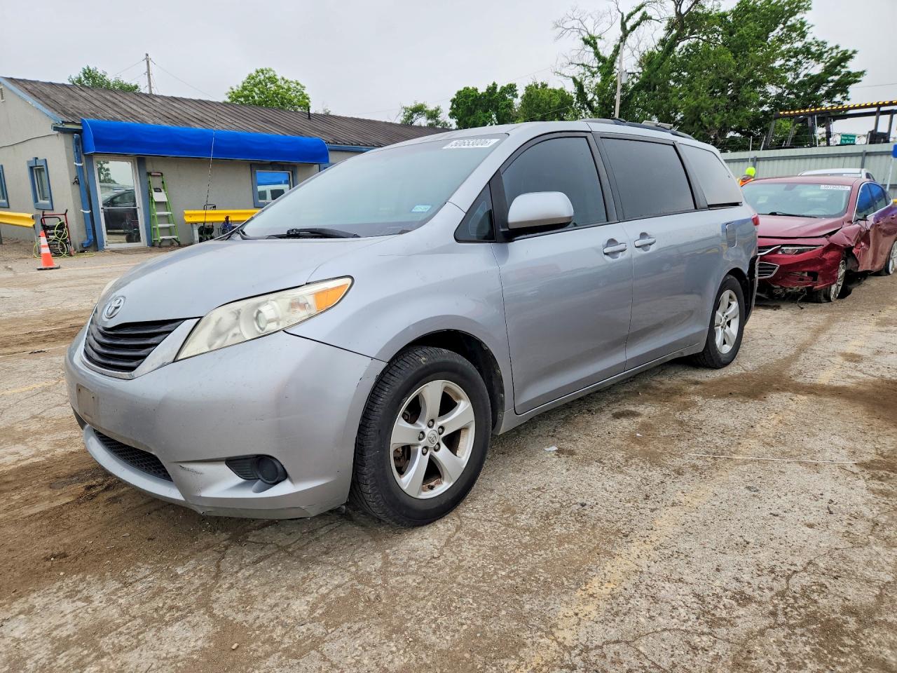 5TDKK3DC8DS379857 · 2013 TOYOTA SIENNA