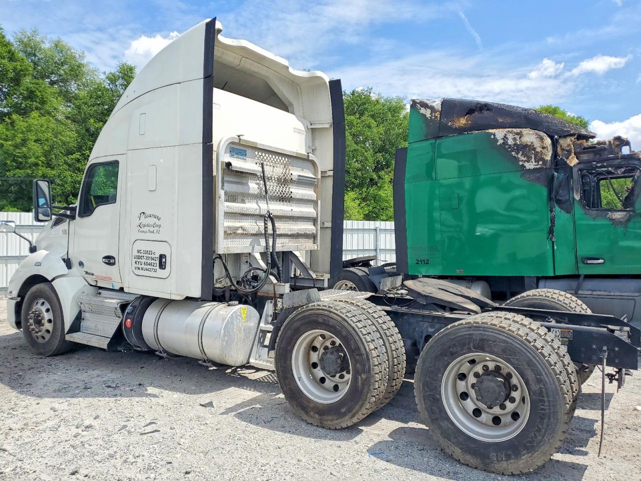 1XKYDP9X7MJ442732 · 2021 KENWORTH CONSTRUCTION · 3/10