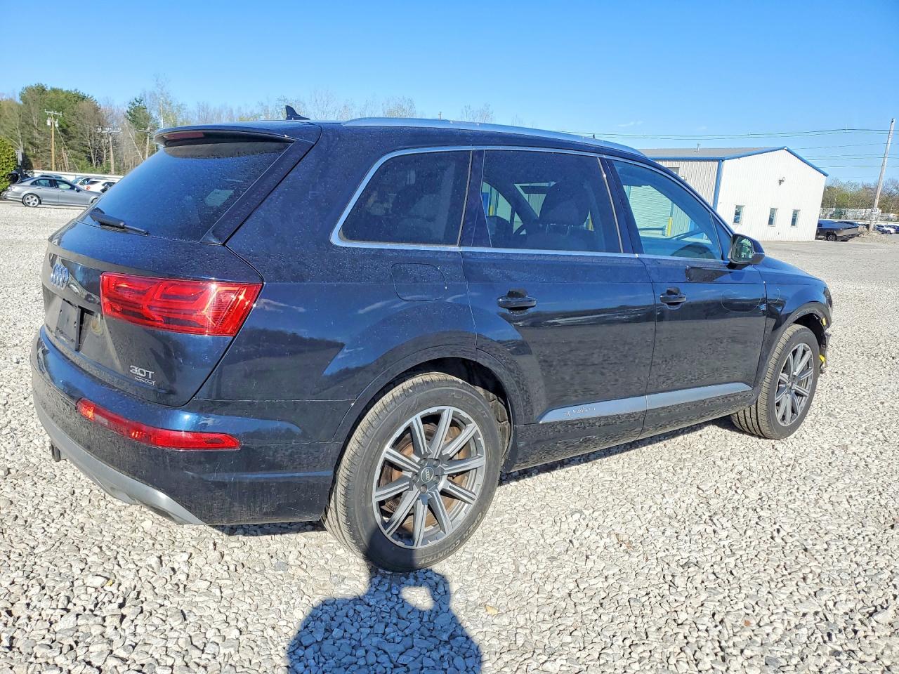 WA1LAAF79HD019746 · 2017 AUDI Q7 · 3/13