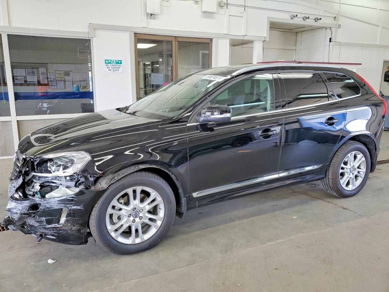 YV440MDM0G2783287 · 2016 VOLVO XC60