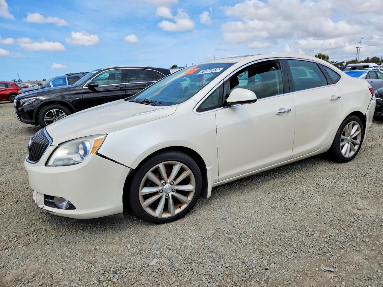 1G4PS5SK7G4154174 · 2016 BUICK VERANO