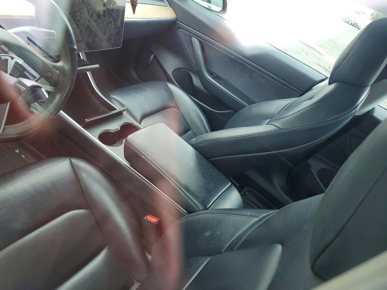 5YJ3E1EA3KF475961 · 2019 TESLA MODEL 3 · 8/12