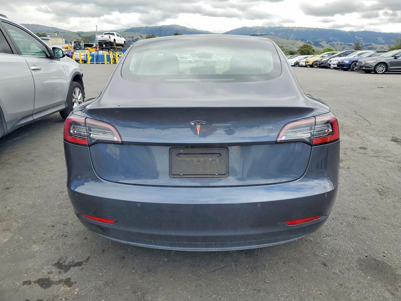 5YJ3E1EA3KF475961 · 2019 TESLA MODEL 3 · 6/12