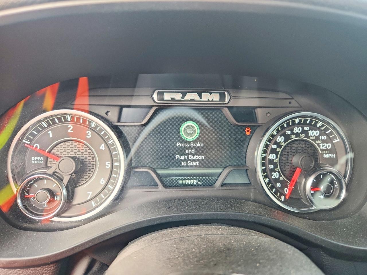1C6RREFP0SN718059 · 2025 RAM 1500 · 9/12