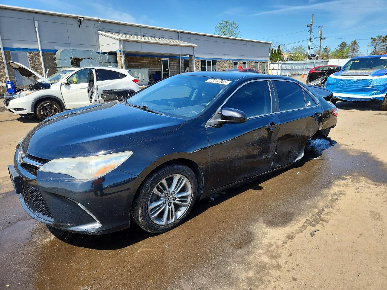 2016 TOYOTA CAMRY