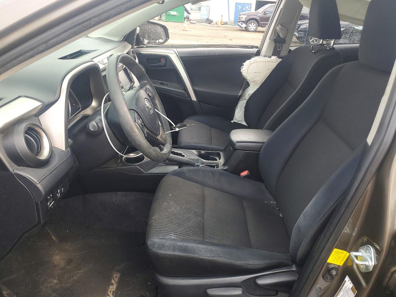 JTMBFREV8FD116323 · 2015 TOYOTA RAV4 · 7/13
