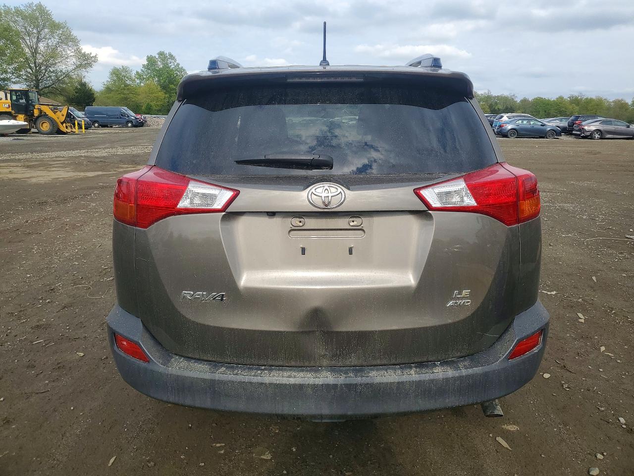 JTMBFREV8FD116323 · 2015 TOYOTA RAV4 · 6/13