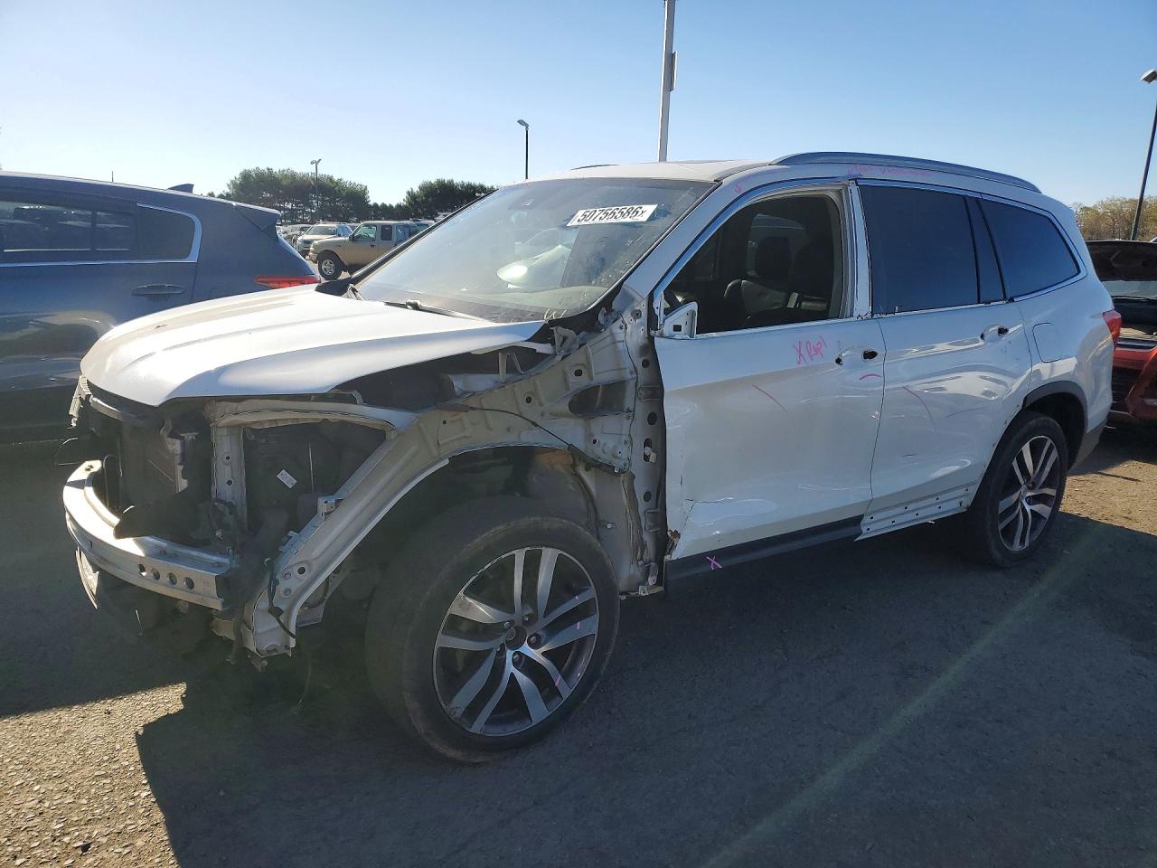 5FNYF6H96HB060644 · 2017 HONDA PILOT