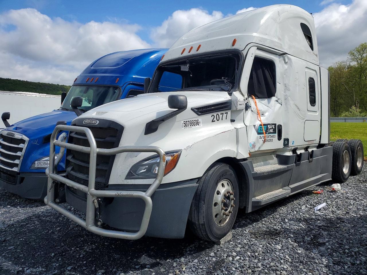 3AKJHHDRXNSNB5462 · 2022 FREIGHTLINER CASCADIA 126 · 2/10