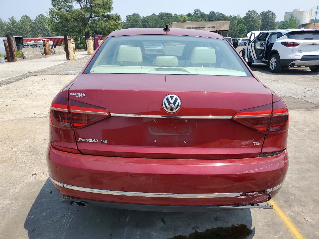 1VWGT7A32HC006347 · 2017 VOLKSWAGEN PASSAT · 6/12