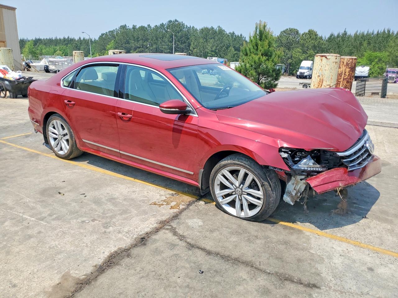 1VWGT7A32HC006347 · 2017 VOLKSWAGEN PASSAT · 4/12