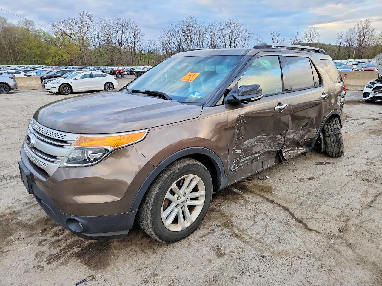 1FM5K8D81FGA30845 · 2015 FORD EXPLORER XLT