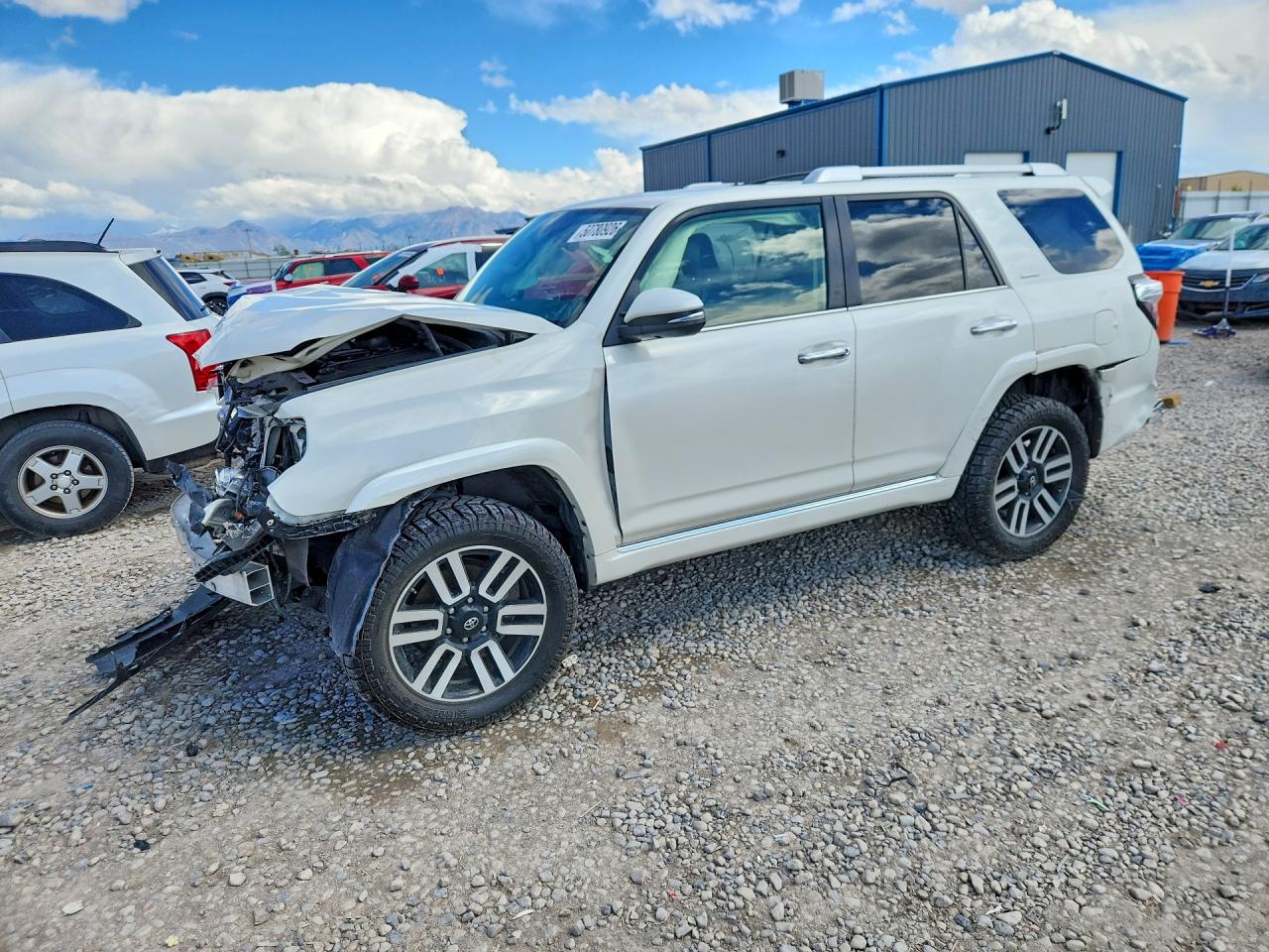 JTEBU5JR8K5643429 · 2019 TOYOTA 4RUNNER