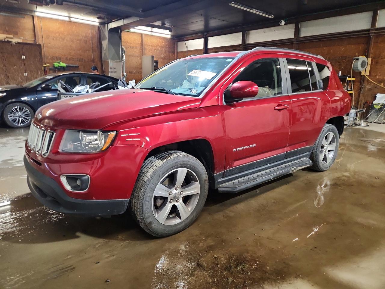 1C4NJDEB0HD139389 · 2017 JEEP COMPASS