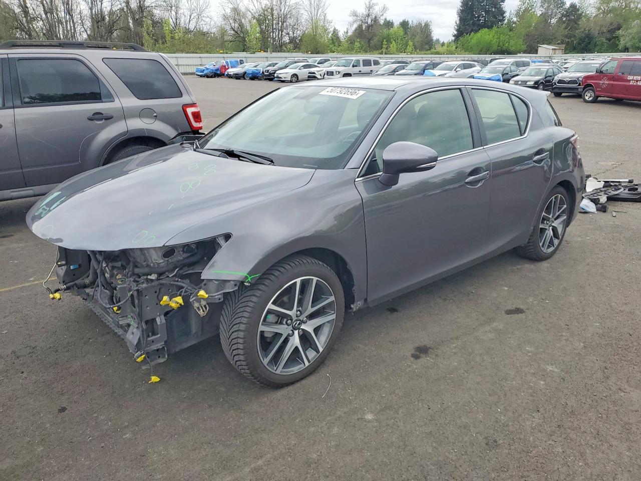 JTHKD5BH0G2261588 · 2016 LEXUS CT