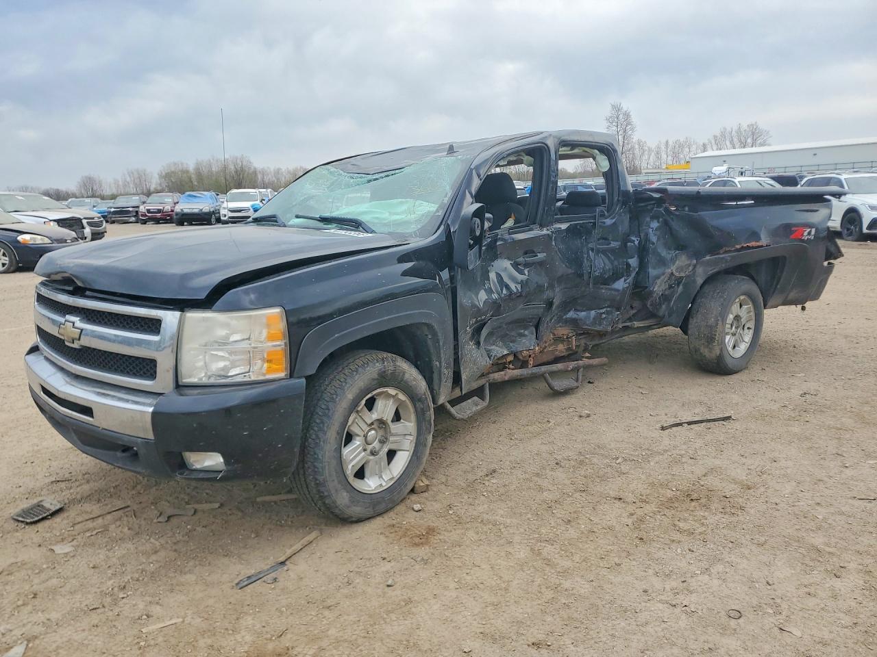 3GCPKSE31BG247128 · 2011 CHEVROLET SILVERADO