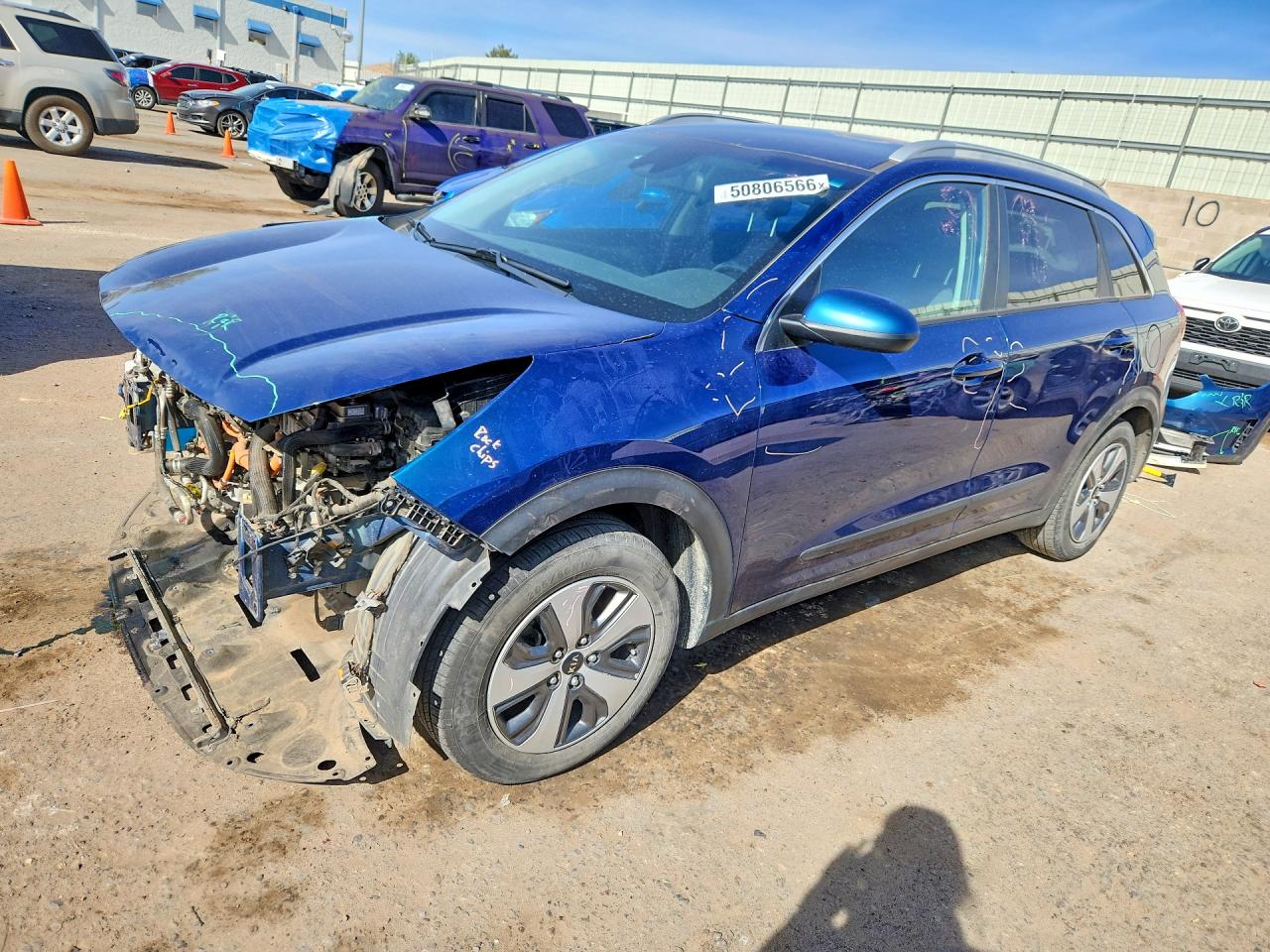 KNDCB3LC1J5204308 · 2018 KIA NIRO