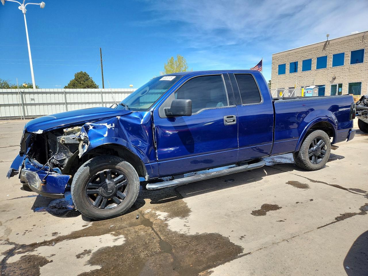 1FTPX12544NC68308 · 2004 FORD F150