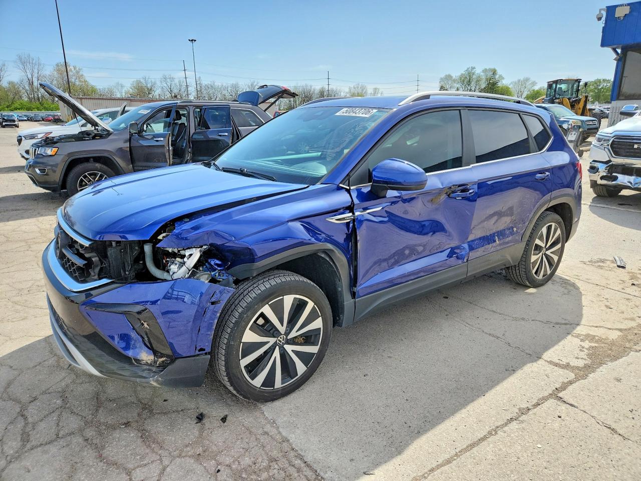 3VVEX7B2XPM306947 · 2023 VOLKSWAGEN TAOS