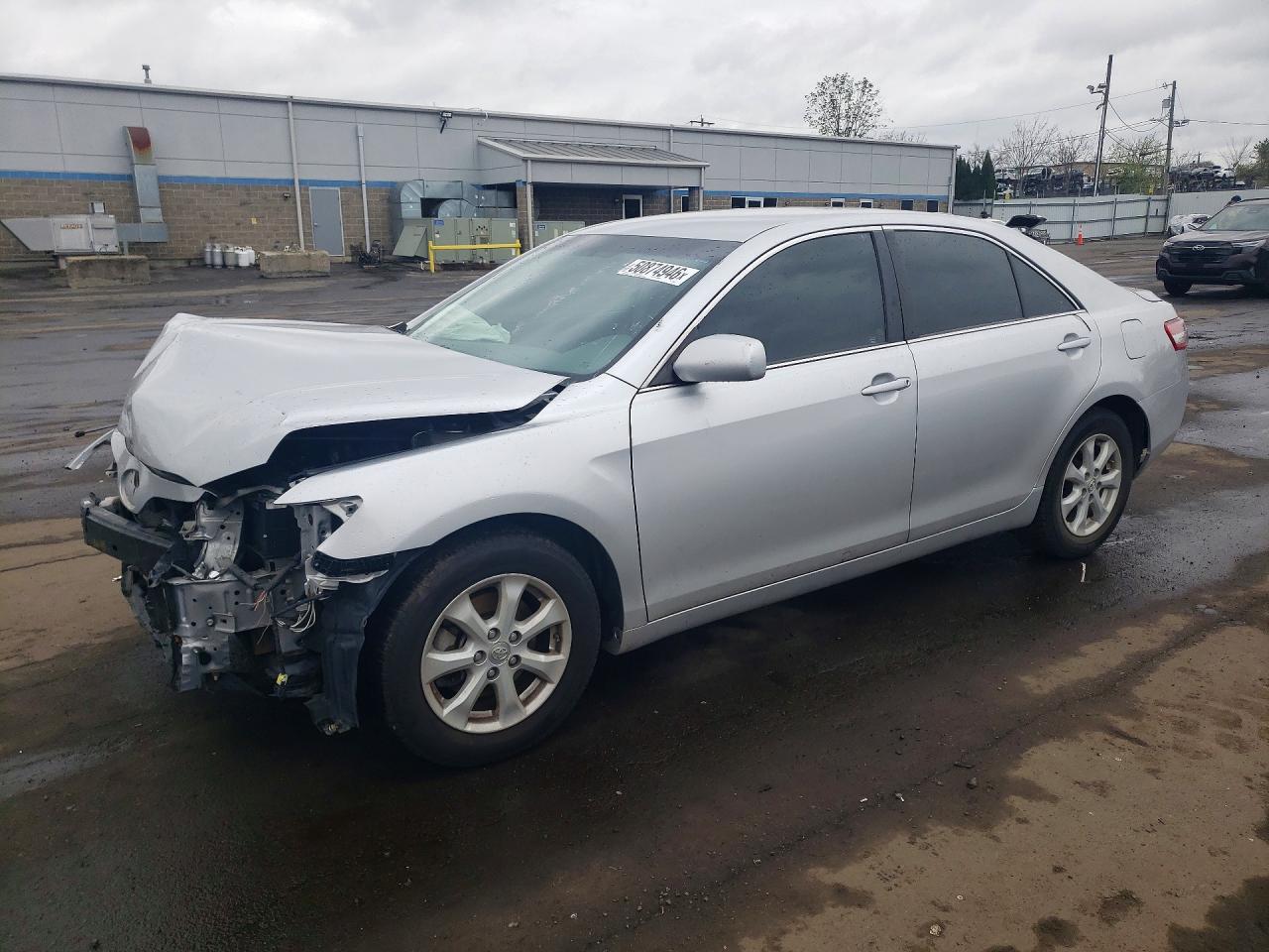 4T1BF3EK8BU719443 · 2011 TOYOTA CAMRY