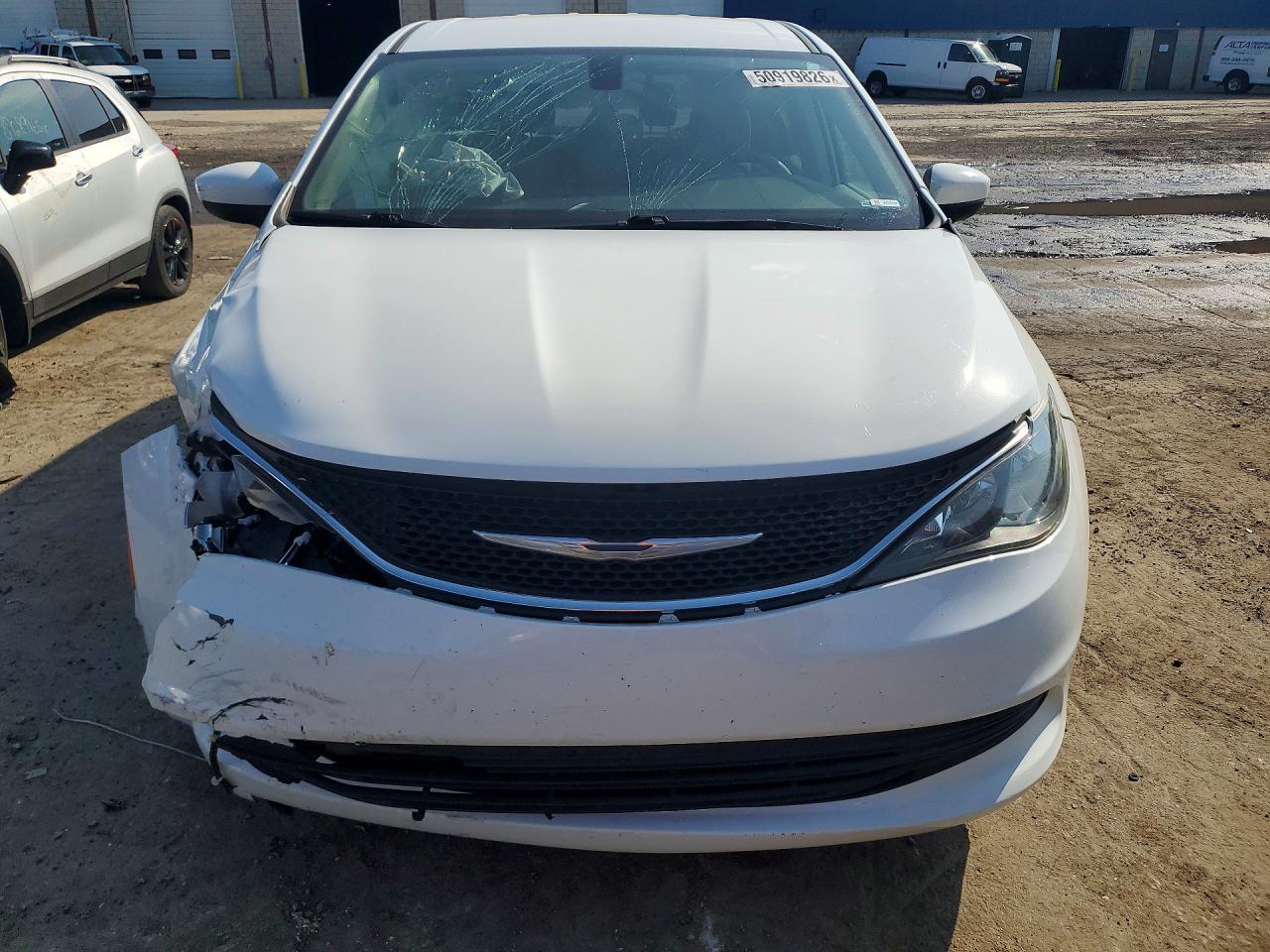 2C4RC1DG9HR610377 · 2017 CHRYSLER PACIFICA · 5/13