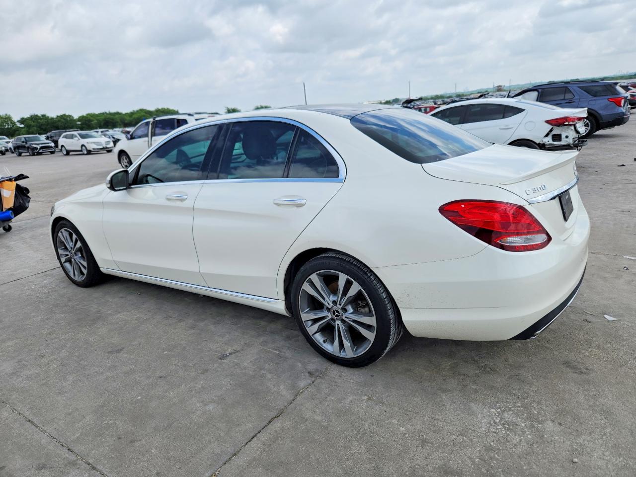 55SWF4JBXHU222976 · 2017 MERCEDES-BENZ C · 2/12