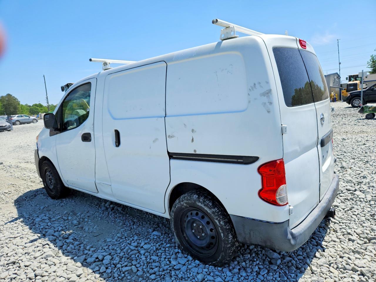 3N6CM0KN2FK728864 · 2015 NISSAN NV200 · 2/13