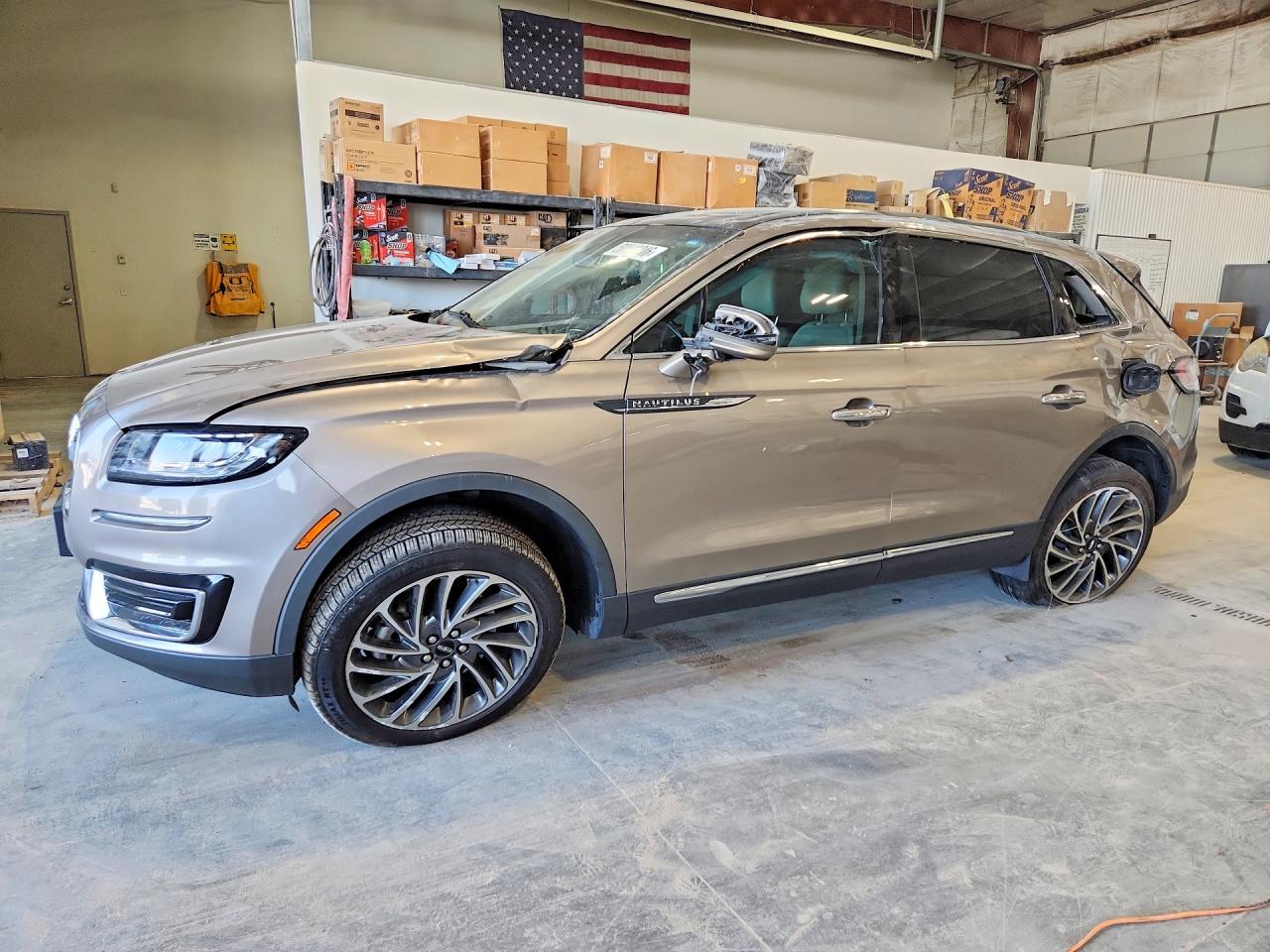 2LMPJ8L97KBL13763 · 2019 LINCOLN NAUTILUS